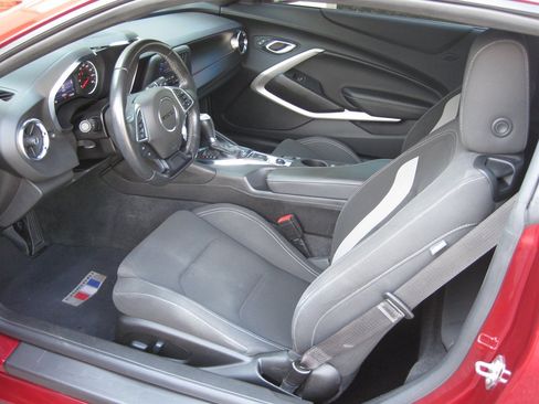 Used 2021 Chevrolet Camaro LS RWD image 11