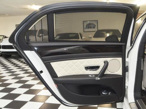 Used 2017 Bentley Flying Spur S V8 image 36