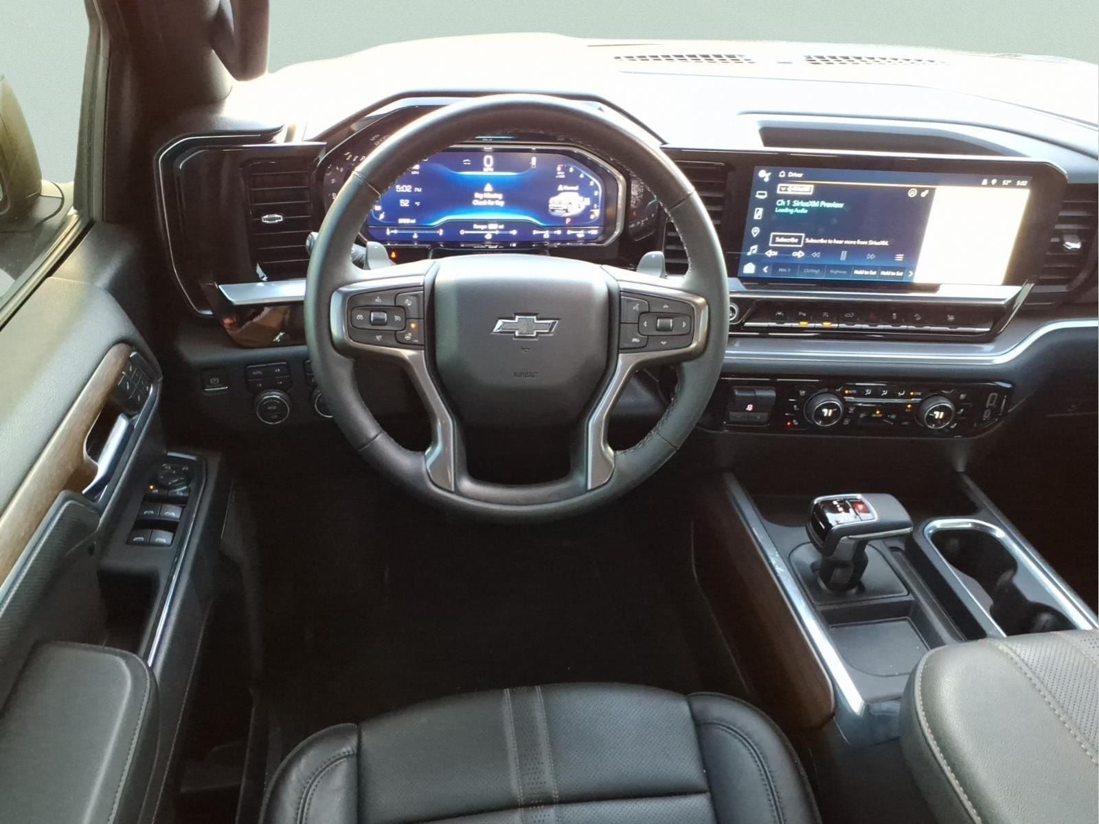 Used 2024 Chevrolet Silverado 1500 High Country w/ Midnight Edition AWD/4WD image 12