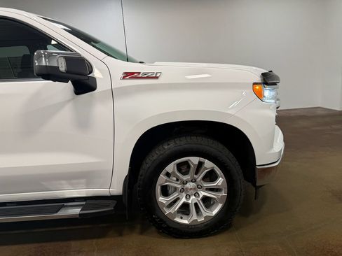 Used 2024 Chevrolet Silverado 1500 LTZ AWD/4WD image 35