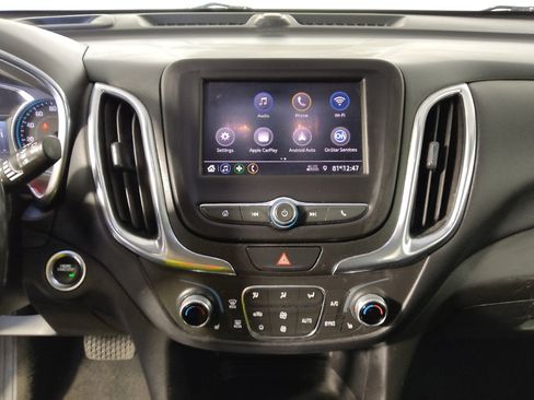Used 2020 Chevrolet Equinox LT w/ Driver Convenience Package AWD/4WD image 25