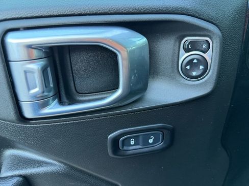 Used 2023 Jeep Wrangler Unlimited w/ Cold Weather Group AWD/4WD image 32