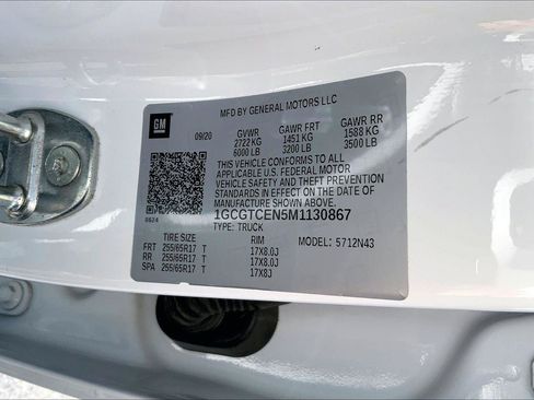 Used 2021 Chevrolet Colorado LT AWD/4WD image 29