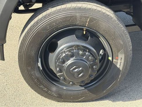 New 2026 RAM 5500 Tradesman AWD/4WD image 16