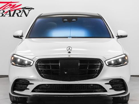 Used 2024 Mercedes-Benz S 580e 4MATIC Sedan image 8