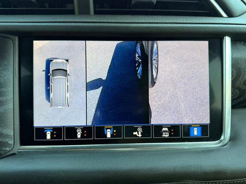 Used 2021 GMC Yukon Denali AWD/4WD image 29