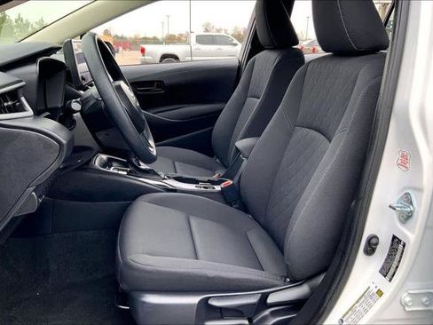 Certified 2025 Toyota Corolla LE image 8