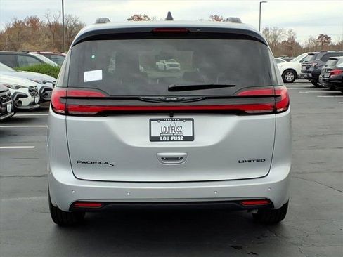 New 2026 Chrysler Pacifica Limited w/ S Appearance Package image 21