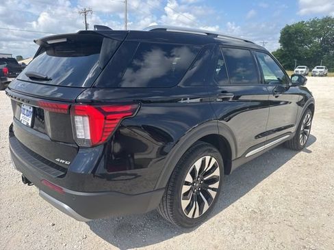 Used 2026 Ford Explorer Platinum w/ LUX Leather Package AWD/4WD image 4