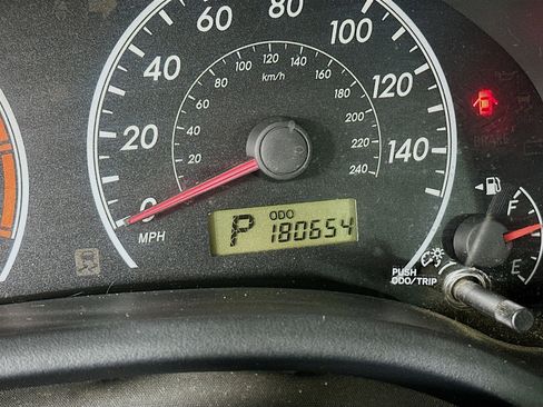 Used 2011 Toyota Corolla LE image 18