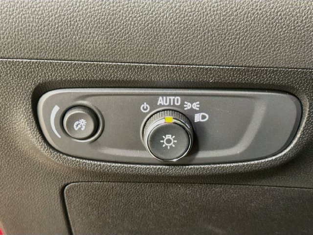 Used 2026 Buick Encore GX Sport Touring w/ Comfort Package FWD image 10
