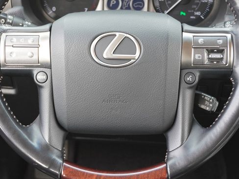 Used 2017 Lexus GX 460 Premium image 28