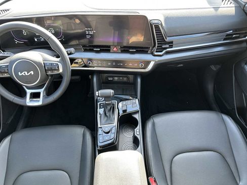 Used 2024 Kia Sportage EX image 13