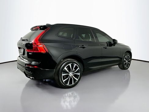 Certified 2023 Volvo XC60 B5 Plus w/ Protection Package Premier image 6