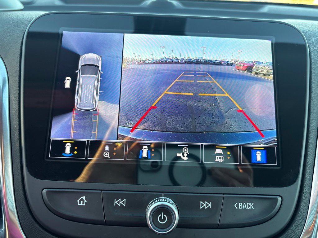 Used 2024 Chevrolet Equinox LT FWD image 23