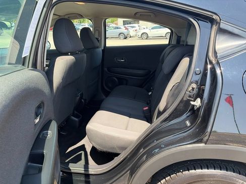 Used 2019 Honda HR-V LX image 17