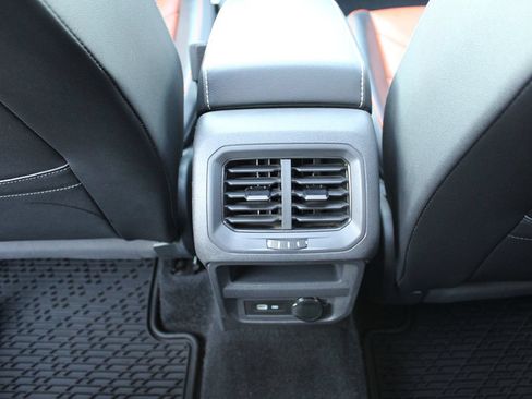 Used 2021 Volkswagen Tiguan SEL Premium R-Line w/ 3rd Row Seat Package AWD/4WD image 30