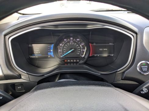 Used 2019 Ford Fusion SE image 23