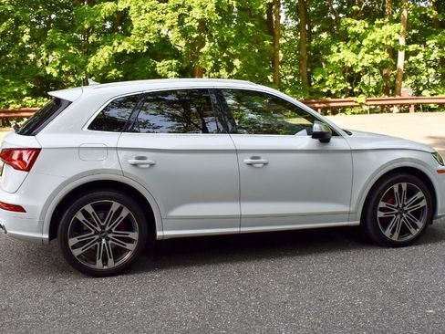Used 2020 Audi SQ5 Premium Plus w/ Premium Plus Package AWD/4WD image 8