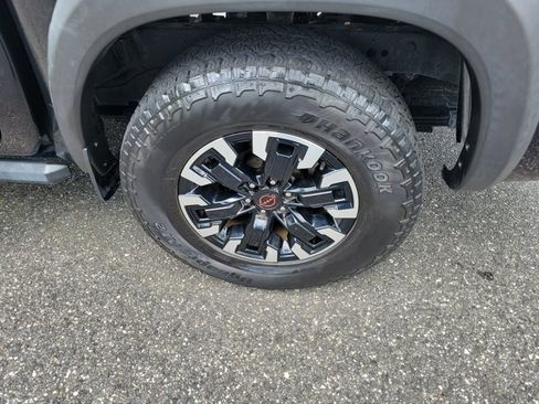 Used 2022 Nissan Frontier Pro-X RWD image 6