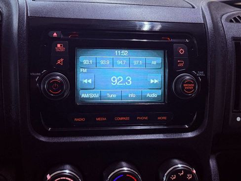 Used 2016 RAM ProMaster 2500 image 31