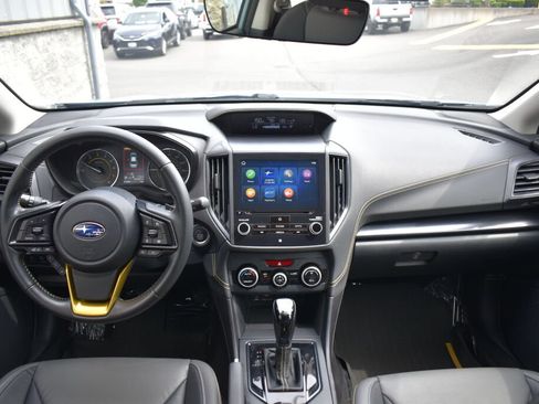 Used 2022 Subaru Crosstrek 2.5i Sport w/ Moonroof Package AWD/4WD image 22