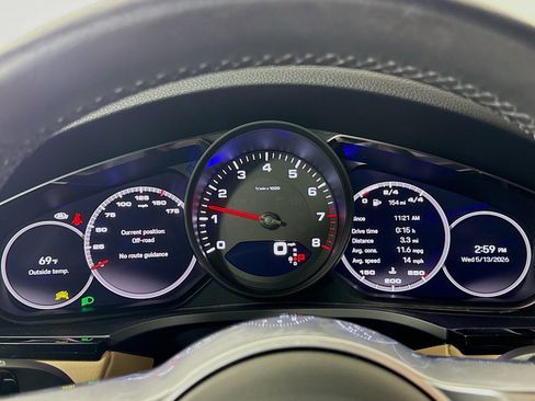 Certified 2023 Porsche Cayenne AWD/4WD image 15