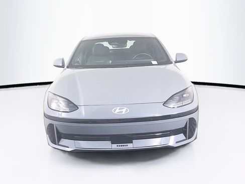 Used 2024 Hyundai Ioniq 6 SEL RWD image 2