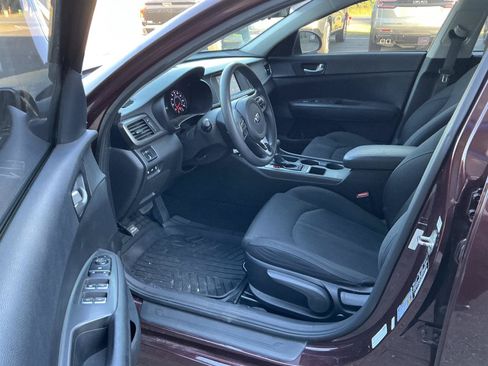 Used 2018 Kia Optima LX w/ 17" Alloy Wheels Package FWD image 7