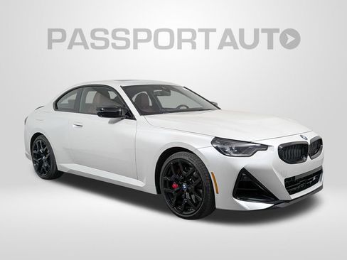 Used 2025 BMW M240i xDrive Coupe w/ Premium Package image 9