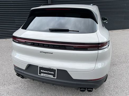 New 2025 Porsche Cayenne image 12