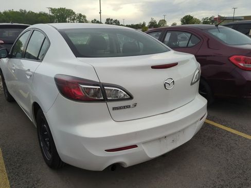 Used 2013 MAZDA MAZDA3 i SV w/ Convenience Pkg FWD image 4