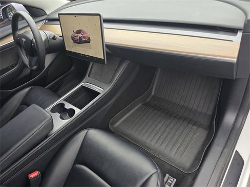 Used 2022 Tesla Model 3 Long Range image 19