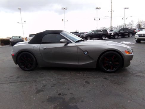 Used 2003 BMW Z4 2.5i RWD image 4