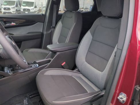 Used 2025 Chevrolet TrailBlazer LT AWD/4WD image 18
