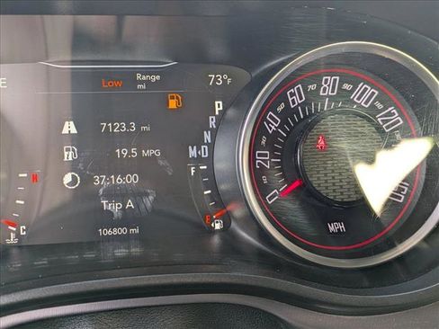 Used 2020 Dodge Challenger SXT image 11