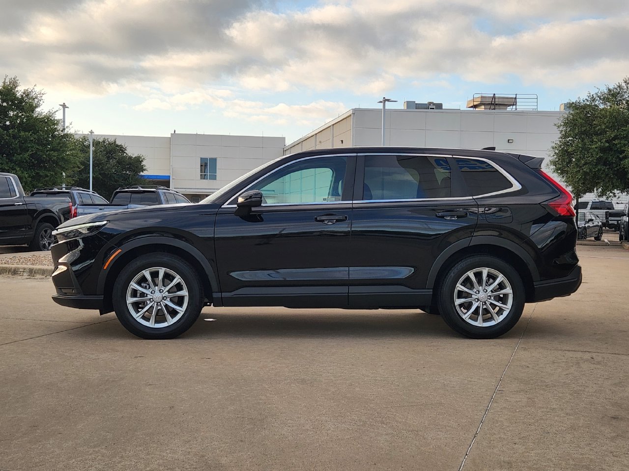 Certified 2024 Honda CR-V EX-L image 4