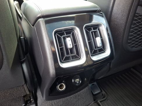 Used 2022 Kia Sorento SX AWD/4WD image 11
