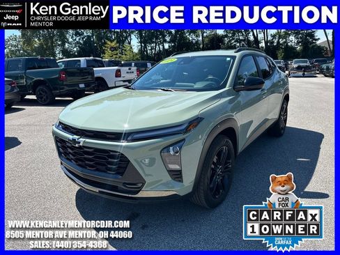 Used 2024 Chevrolet Trax ACTIV w/ Sunroof Package FWD image 3