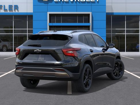 New 2026 Chevrolet Trax ACTIV FWD image 4