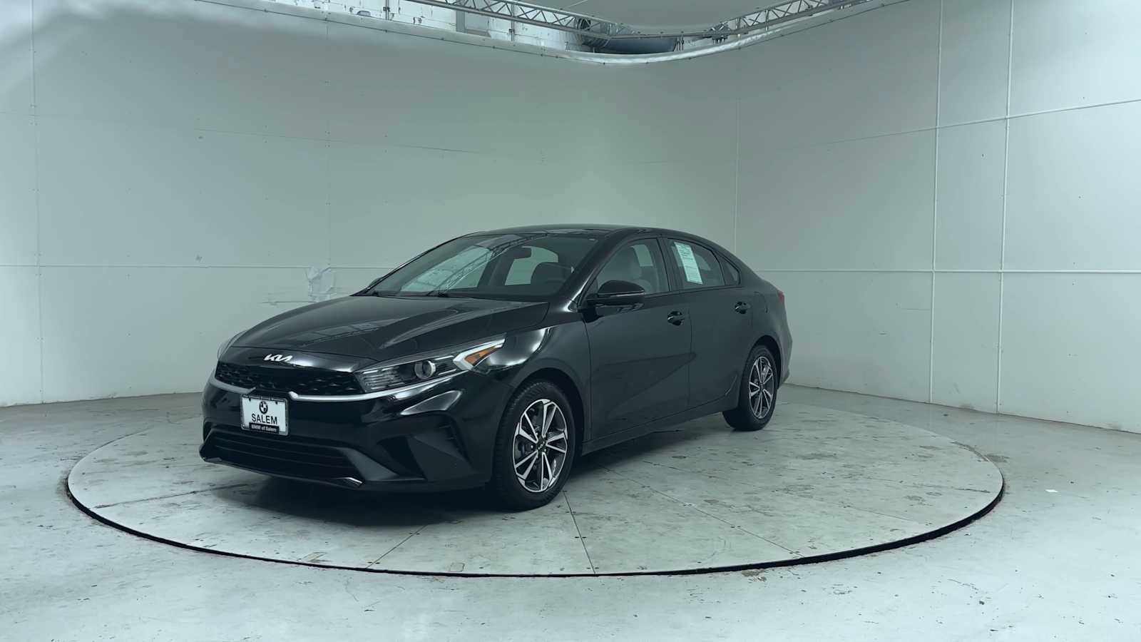 Used 2023 Kia Forte LXS w/ LXS Technology Package FWD image 9