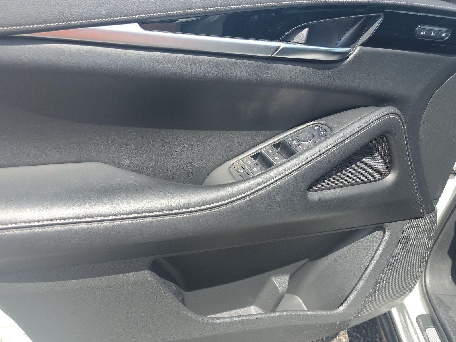 Used 2024 INFINITI QX60 Pure AWD/4WD image 3