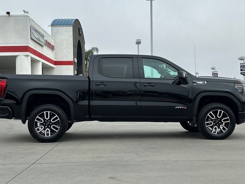 New 2026 GMC Sierra 1500 AT4 image 8