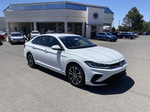 Certified 2026 Volkswagen Jetta Sport FWD image 38