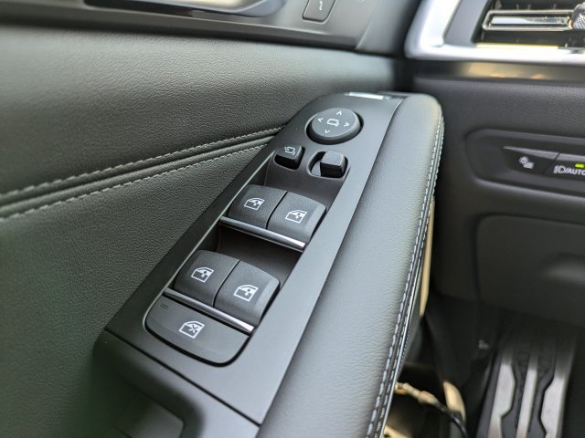 New 2026 BMW X5 M Competition w/ Executive Package AWD/4WD image 27