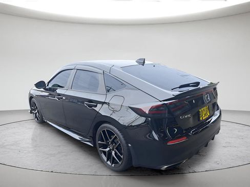 Used 2023 Honda Civic Sport Touring image 3
