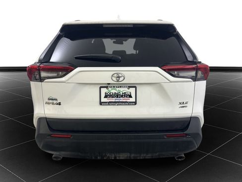 Used 2023 Toyota RAV4 XLE image 4