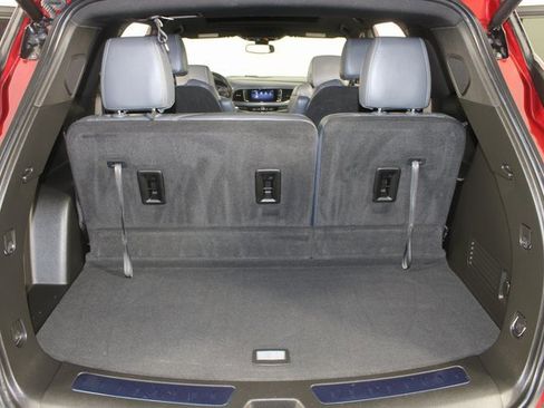 Used 2023 Buick Enclave Essence w/ Experience Buick Package image 20