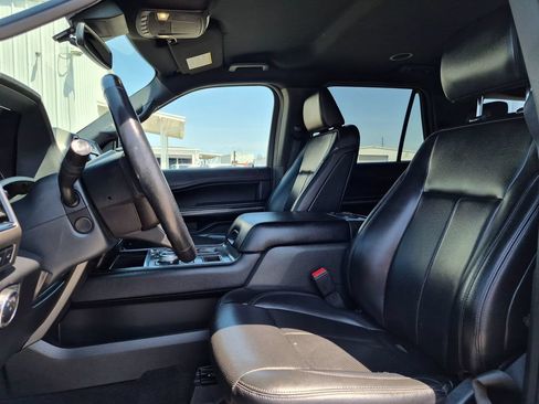 Used 2021 Ford Expedition XLT RWD image 17