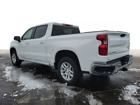 Used 2025 Chevrolet Silverado 1500 LT image 3